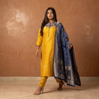 Taarani Zari Set